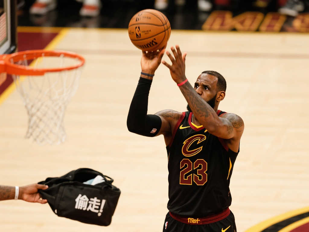 麦卡蒂射中 麦卡蒂射中